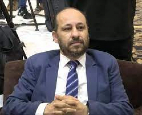 مطالبات بإقالته.. العوج يتذرّع بـ"الوضع الأمني" لتغطية فشله في تحرير الاتصالات