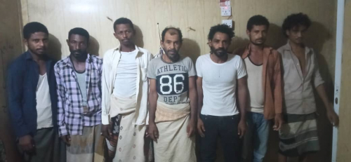 النازحين اليمنيين يمتهنون سرقة الاسلاك الكهربائية بعدن