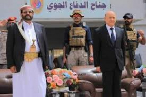 فشل العليمي في الجنوب يجعل ذهابه إلى مأرب الأنسب لتواجده