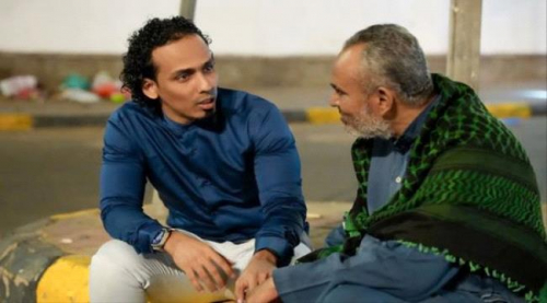 ملعون من ينادي إلى وحدة حولت "خبير قانون دولي" إلى بائع كعك