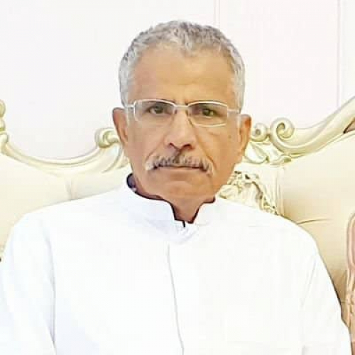الفئة المتخشبة "اللجنة المركزية للحزب الاشتراكي اليمني" وليس سلاطين الجنوب