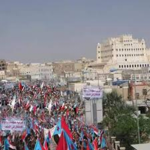 شباب الغضب يدعوا لمسيرة حاشدة بسيئون في ذكرى تحرير الساحل
