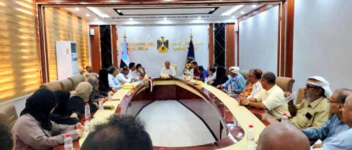 الجمعية الوطنية للانتقالي تعقد اجتماعًا استثنائيًا في مقرها وتشيد بدور الجماهير في إعادة فتح المقرات