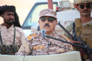 حملة ممنهجة تستهدف المعاري.. إشادة بدوره في حقن الدماء ورفض الانزلاق للفوضى