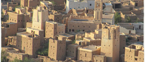 مديرية دهر خارج حسابات سلطة شبوة.. لا يوجد فيها عمود كهرباء ولا متر مربع اسفلت 