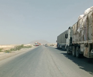 قبائل المهرة تتوعد بقطع شريان تجارة الحضارم رداً على حجز ناقلات نفط المحافظة