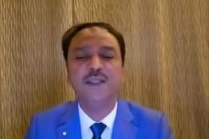 فادي باعوم يثير الجدل بخطاب متشنج وتمزيق للصف الجنوبي