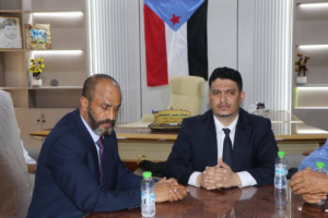 أبوعوذل: إقالة الشوبجي والحالمي تثير جدلاً واسعاً حول أداء السلطة