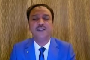 خنجر فادي باعوم في خاصرة المثلث.. عبارة "أهل القرية" تغضب الجنوبيين وتكشف أزمة خطاب