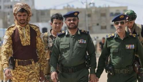 مدير أمن مأرب يطلق النار على ضابط ويصيبه بجروح خطيرة