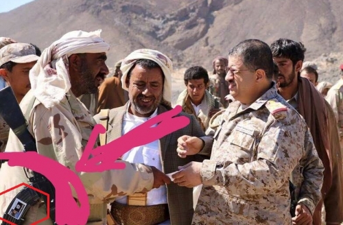 فضيحة : المقدشي يستقبل عنصر إرهابي وعلى سلاحة شعار داعش