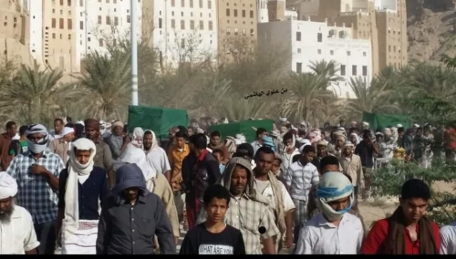 شبام تودع ثلاثة من أبنائها توفوا في حادث مروري مروع 
