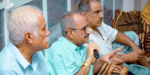 قيادي بالإنتقالي لخبراء عسكريون : نعمل على إعادة بناء قواتنا بكوادر جيش دولة الجنوب.