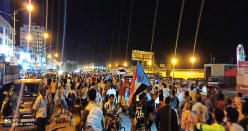 حضرموت.. تأييد شعبي منقطع النظير لاعلان الانتقالي "الادارة الذاتية" بالعاصمة عدن
