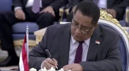 الخبجي: أعلنا الإدارة الذاتية في الجنوب كما تطبق في مأرب.. ولدينا الكثير من الأوراق لإستخدامها  