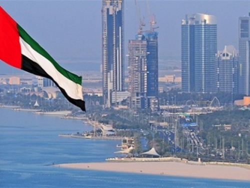 مساعدات الإمارات حمت نصف مليون كادر طبي حول العالم