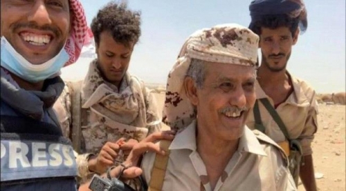 رئيس انتقالي أبين على رأس قوة عسكرية يمشط منطقة غرب "قرن الكلاسي" بشقرة