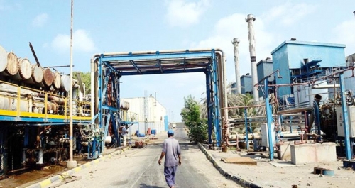 دعم إماراتي يعيد الكهرباء يعيد البسمة إلى وجوه سكان المخا