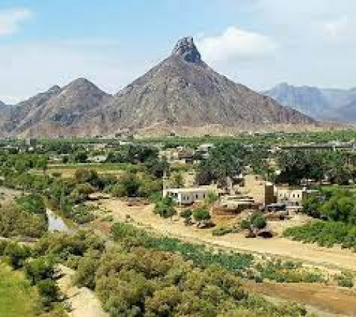 مليشيات أخوان شبوة تفرض إتاوات على قافلة مساعدات دولية مدرسية ببيحان 