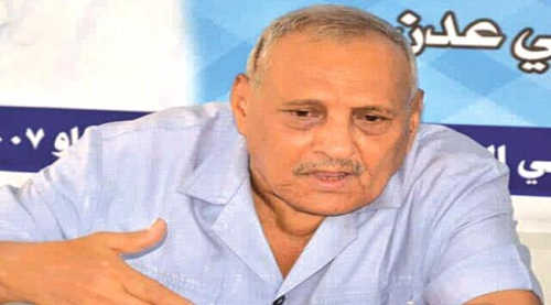 أقدم مراسلي وكالة رويترز: وفاة الصحفي المخضرم الأستاذ محمد مخشف في العاصمة عدن