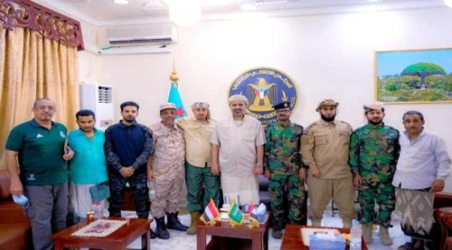 الرئيس الزبيدي يبحث مع قيادات محور ابين القتالية مستجدات الاوضاع بالمحافظة