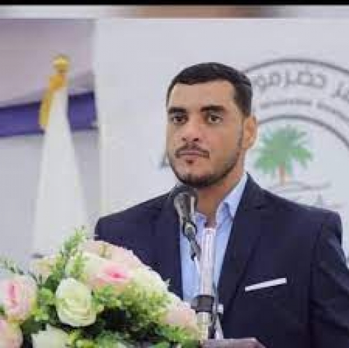 قيادي في حضرموت الجامع يرحب بالحوار مع الانتقالي