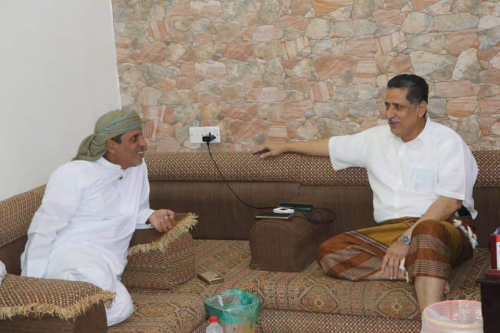 الشيخ باكريت يلتقي قائد القوات البحرية الفريق النخعي