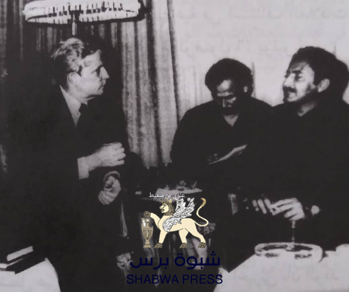 سيناتور أمريكي يزور "سالمين" رغم قطع العلاقات الدبلوماسية