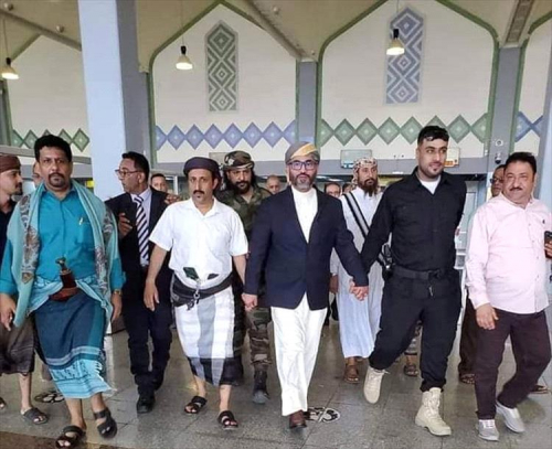 بعد نفى لـ 56 عاما.. عودة السلطان بن هرهره إلى عدن