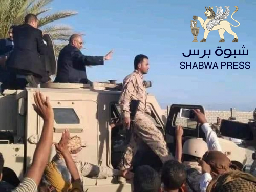 استقبال جماهيري للرئيس الزُبيدي في المكلا