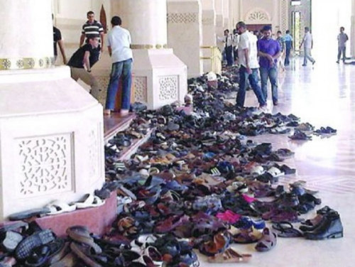 قريبا سيصلي الجنوبيين وأحذيتهم على أبواب المساجد دون خوف من سرقة