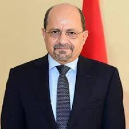 90 دبلوماسي يمني في أذربيجان لخدمة ٥ مغتربين 