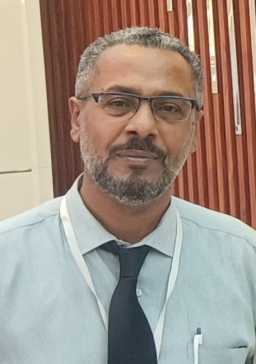 لست عنصري.. وبنفس الوقت لا أنكر كمية الاحتقان لدي تجاه النازحين.