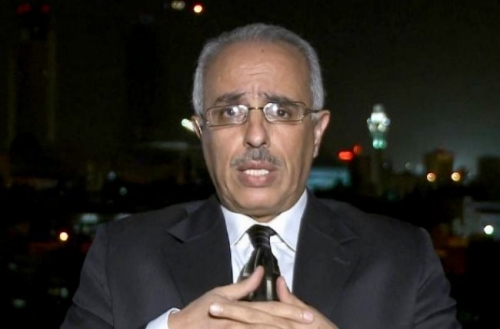 سياسي جنوبي مخاطبا المودع : أنت وأبوك وجدك .. كنتم تخلعون جنابيكم على أبوابها  