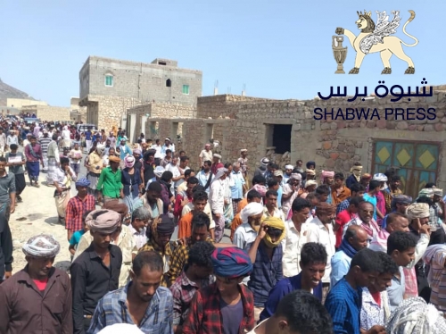 محافظ #سقطرى يستعين بقوات "علي محسن" لقمع أبناء الجزيرة الغاضبين  