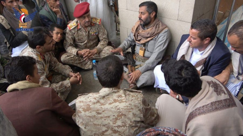 مدير مكتب علي محسن الأحمر اللواء النهاري ينظم للحوثيين