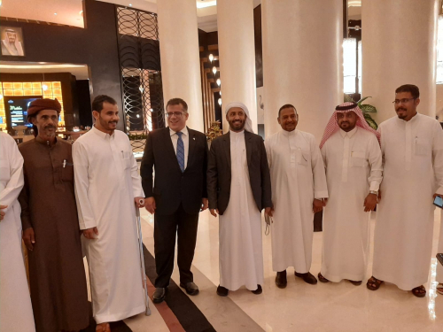 فتح دكاكين سياسية حضرمية للضغط على الانتقالي 