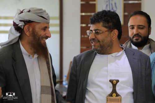 لماذا لم ينسفه ويدمره الحوثيين في غزو 2015… مركز الفيوش إلى أين