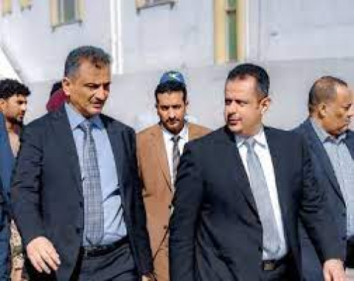 إقالة معين أو حكومة جنوبية مصغرة.. ماذا ينتظر الجميع بعد تصريحات المحرمي وقرار لملس؟