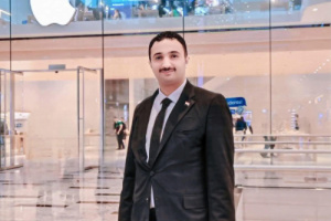اليمني المجنّد من قبل "الموساد" يعمل مستشار في سفارة العليمي والزنداني بـلبنان