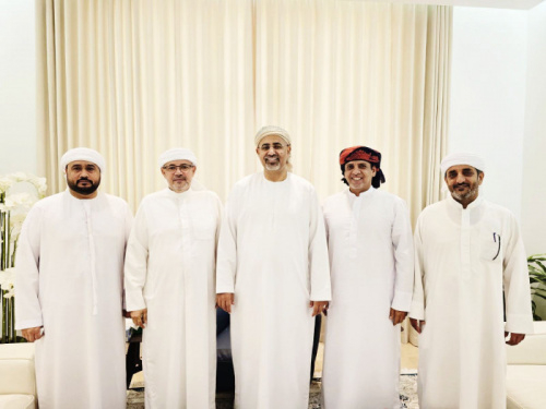 باكريت: لقاء مثمر يجمع الرئيس الزُبيدي بالسلطان عبدالله بن عيسى آل عفرار