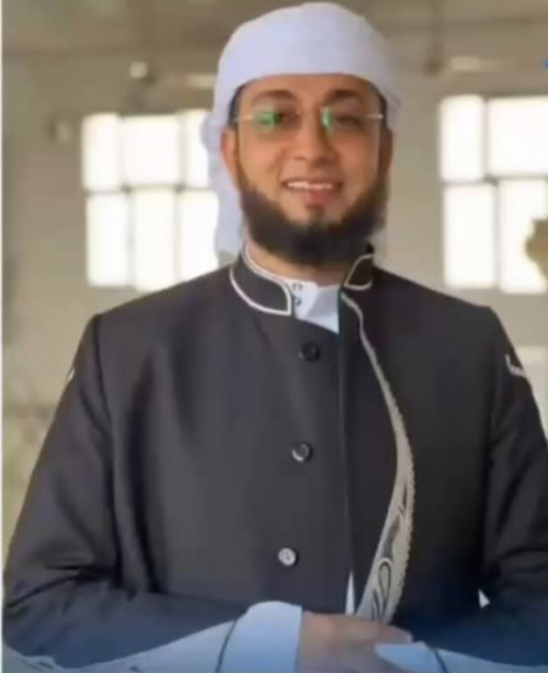 من أبلغ أمام المسجد بتركيب الكاميرات بعد صلاة العشاء
