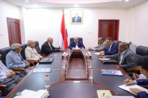 بن بريك يعلن خطة مزمنة لإعادة تشغيل مصافي عدن