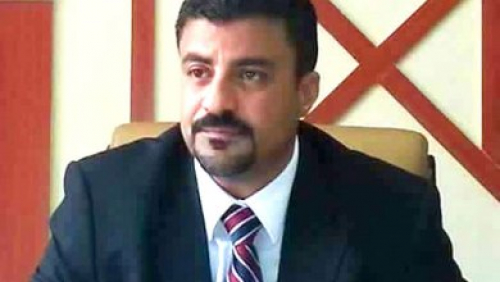 عقب اقالته وتعيينه عضوا بالشورى..دعوات جنوبية لمحاكمة محافظ عدن السابق "أحمد سالمين"