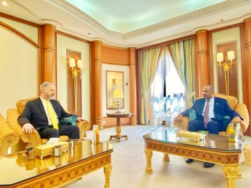 تفاصيل لقاء "الزُبيدي" مع سفير الولايات المتحدة الأمريكية لدى اليمن