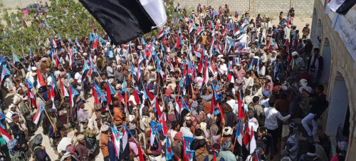 أحرار شبوة يتحدون مليشيا الإخوان وآلياتها العسكرية ويجددون تمسكهم بالمجلس الانتقالي الجنوبي