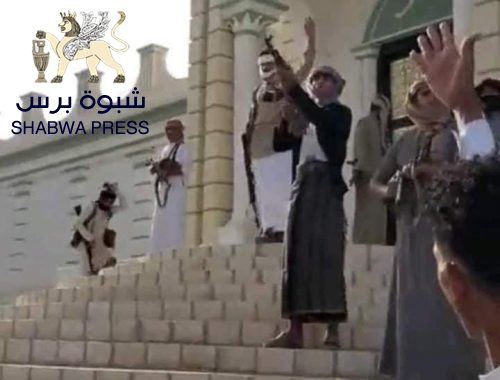 عاجل: سياسي حضرمي يطالب محافظ حضرموت بتشكيل لجنة تحقيق في جريمة سيئون