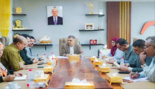 محافظ العاصمة عدن يستقبل اللجنة الوطنية للتحقيق في ادعاءات حقوق الإنسان