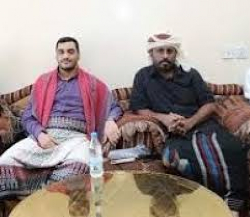 قاضي حضرمي مهووس لا يعترف بمجلس القيادة ويتمنى من العليمي تعيينه محافظا لحضرموت 