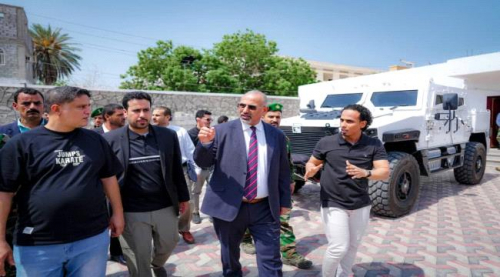 عودة الرئيس الزُبيدي تنعش آمال شعب الجنوب بتحسن الأوضاع المعيشية
